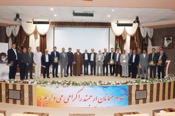 تجلیل از 31 استاد سرآمد آموزشی دانشگاه رازی در آیین گرامیداشت مقام معلم / تأکید بر نقش آموزش در توسعه فرهنگی و اقتصادی
