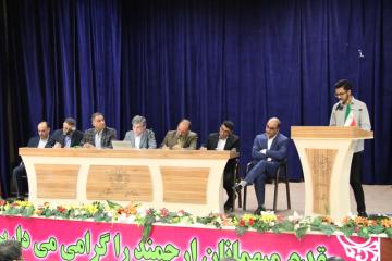 نشست صمیمانه دانشجویان با هیئت‌رئیسه دانشگاه رازی؛ تأکید بر گفت‌و‌گو، شفافیت و مشارکت حداکثری + تصاویر
