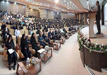 برگزاری جشن دانشجویان جدید الورود دانشکده ادبیات در تالار فرهنگ و ادب