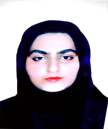 پریا پیر کرمی به عنوان دانشجوی نمونه استانی برگزیده شد